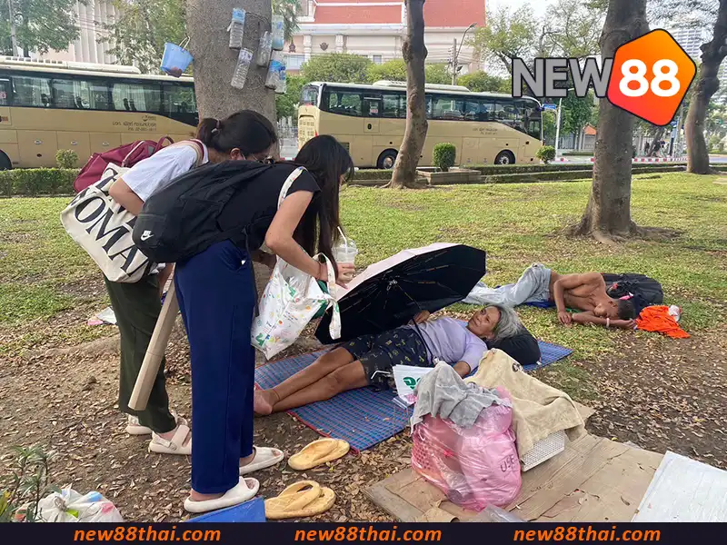 กิจกรรมทอดกฐินและผ้าป่าจาก NEW88